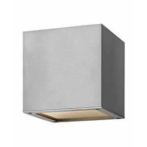 Hinkley Kube Outdoor Light In Titanium