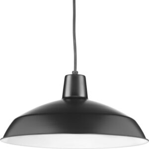 Metal Shade Pendant 1-Light Pendant in Black