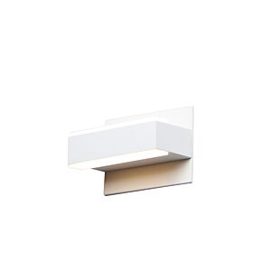 Omni LED Bath Vanity in White by ET2